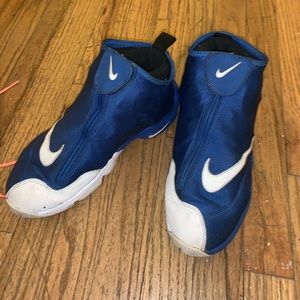 Nike glove shoes
